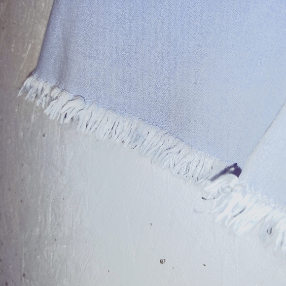 YMI distressed light wash flare jeans with fringe hem size 7 - Picture 5 of 5